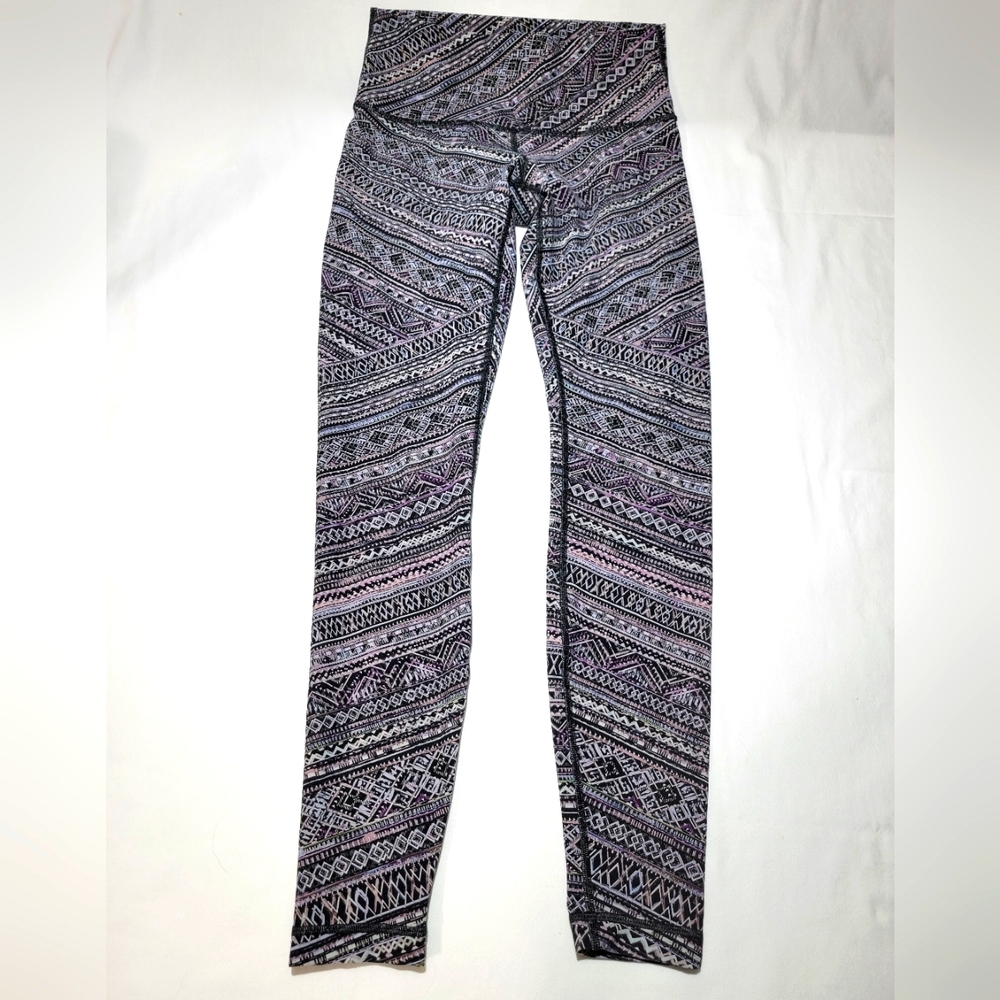 Lululemon Patterned Wunder Under Pants Size 6